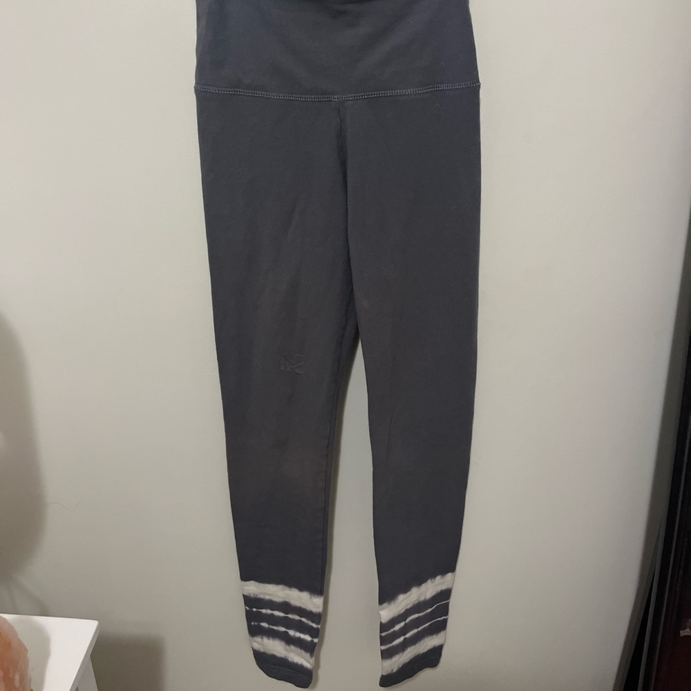 arie leggings with tie-dye ankles